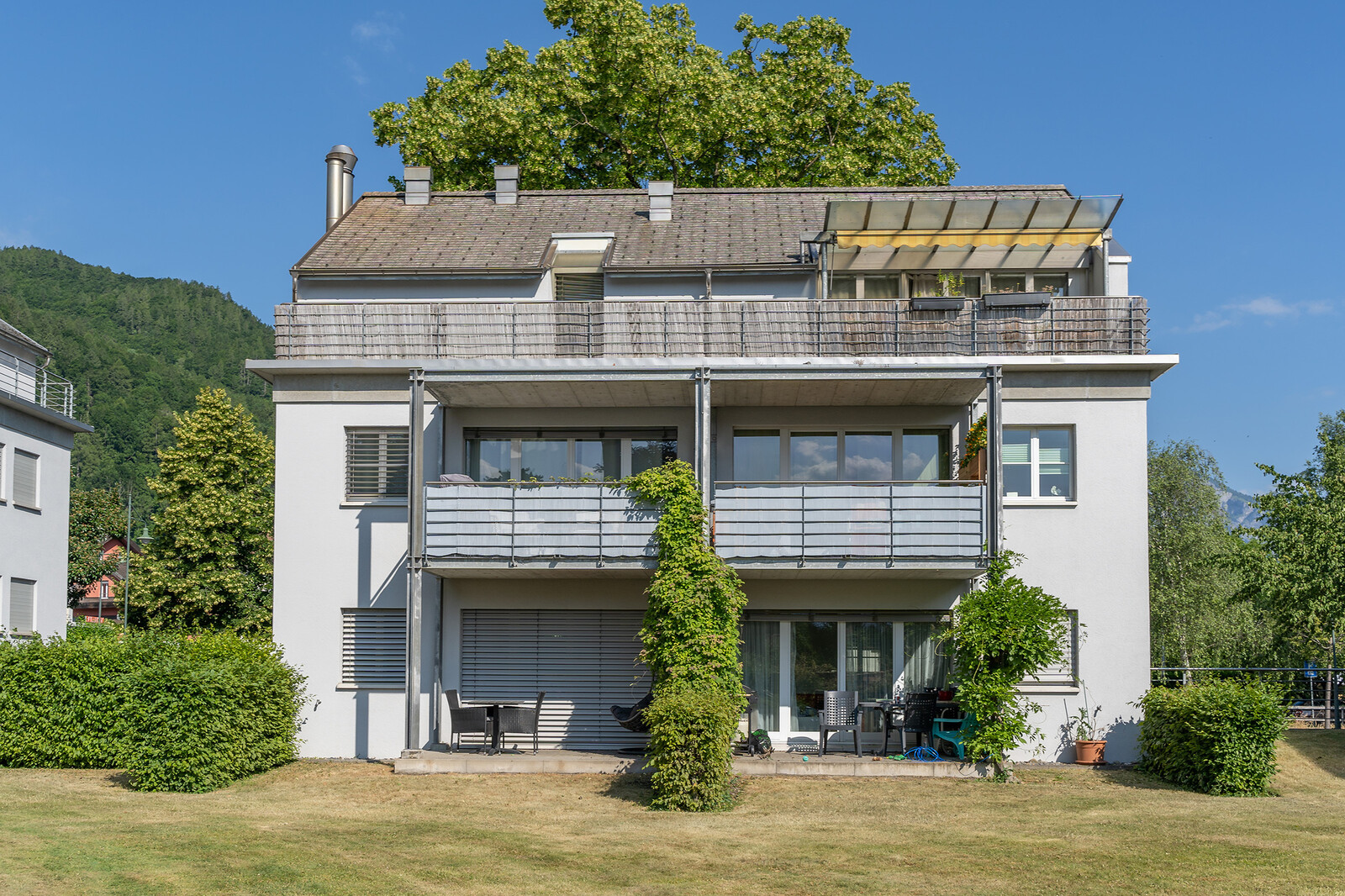 The picture was taken in the large garden of the staff house on Taminastrasse in Bad Ragaz. The staff house is part of the Grand Resort Bad Ragaz, the five-star hotel.